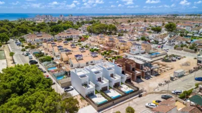 Casa en Cerca del Aeropuerto, Cerca de Campo de Golf, Campo, Cerca de Escuelas, Hospital, Zona Residencial photo 14