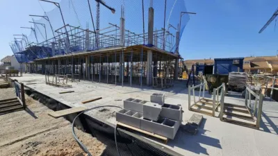Casa en Cerca del Aeropuerto, Área Comercial, Cerca de Campo de Golf, Campo, Cerca de Escuelas, Hospital, Zo photo 3