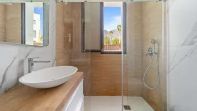 House in Cerca del Centro, Easy Access, Quiet, Urbanization photo 15