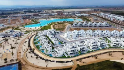 Casa en Cerca del Aeropuerto, Cerca de Campo de Golf, Campo, Cerca de Escuelas, Hospital, Cerca de Restauran photo 3