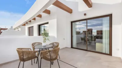 Apartment in Los Alcázares, close to the airport, golf course, countryside, schools, hospital, and residential area. photo 4