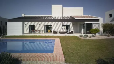 House in Cerca del Aeropuerto, Near Golf Course, Countryside, Close to Schools, Hospital, Residential Area photo 3