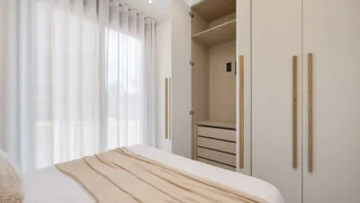 Apartment in Guardamar del Segura, close to the airport, golf course, countryside, schools, hospital, and residential area. photo 11