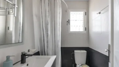 Apartment at Carrer del Lago Bañolas, 22 photo 19