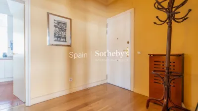 Apartment on Calle de Antonio Acuña photo 8