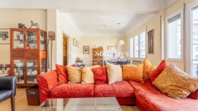 Apartment on Calle de Antonio Acuña photo 33