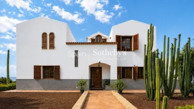 House on Calle Centauro photo 3