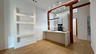 Apartment on Calle del Escorial photo 3