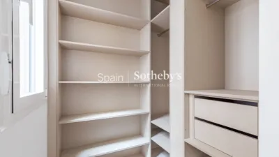 Flat on Calle de Santa Cruz de Marcenado photo 18