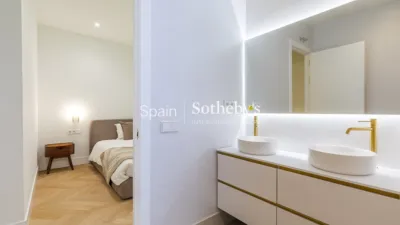 Flat on Calle de Santa Cruz de Marcenado photo 19