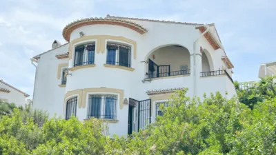 Chalet in El Ràfol d'Almúnia photo 2