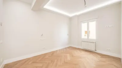 Apartment on Calle C- de Fernán González, No. photo 5