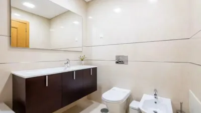 Apartment on Carrer del Llac Constança, no. > photo 12
