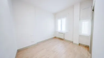 Flat on C. del Gral. Oráa, nº > photo 12