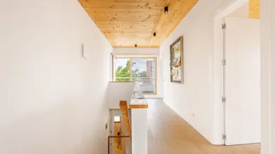 Single-family home in Urban Core photo 14