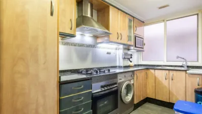 Apartment on Carrer de Lenginyer José Sirera, No. photo 13