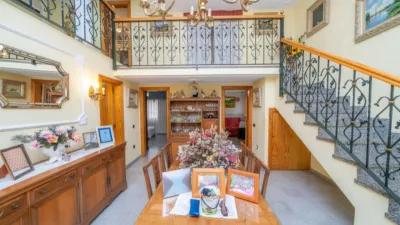 Terraced house on C. de Tuberia, nº photo 2