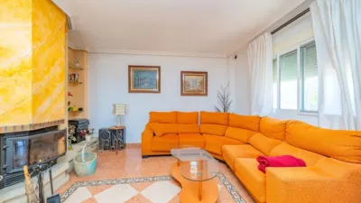 Single-family home on Avenida de los Árboles, no. > photo 2
