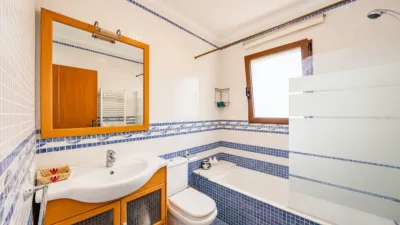 Flat on Carrer Josep de La Tona, nº photo 17
