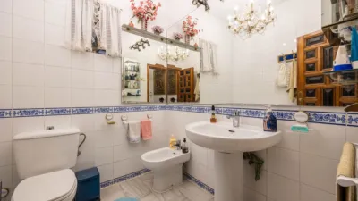 Single-family home on Avenida del Alamillo, no. > photo 5