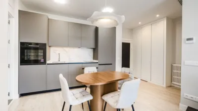 Apartment on Francisco Silvela Street, No. > photo 9
