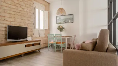 Apartment on Calle de Gasset y Artime, No. > photo 5