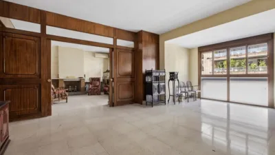 Apartment on Av. de La República Argentina, No. photo 12