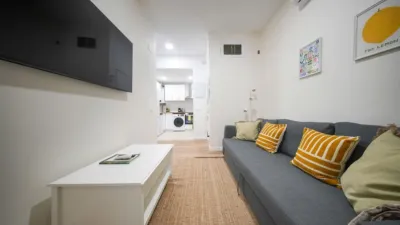 Flat on Doctor Piga Street, No. > photo 2