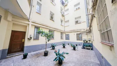 Flat on C. del Gral. Oráa, nº > photo 34