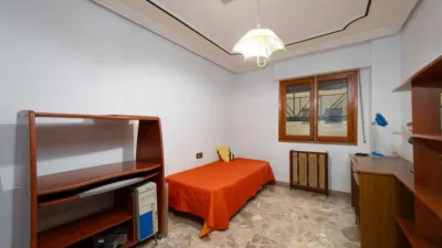 Flat on Carrer Nou Doctubre, nº photo 11