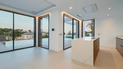 Apartment in La Fustera photo 9