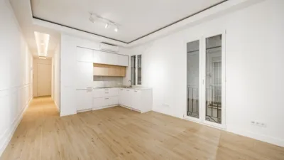 Apartment on Calle de Ibiza, No. > photo 8