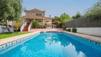 Single-family home in Los Girasoles photo 3