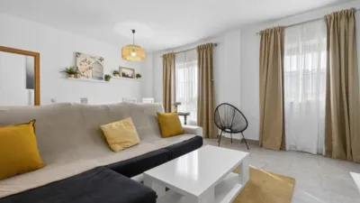 Apartment on Calle de Américo Vespucio, No. > photo 3