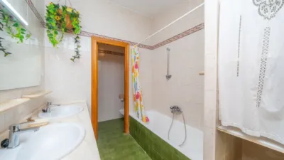 Single-family home on Urbanizacion Bonaire, no. photo 30