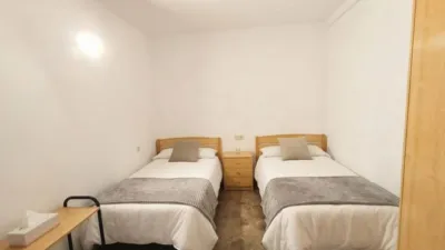 Flat on C. Ramón Gallud, nº photo 9