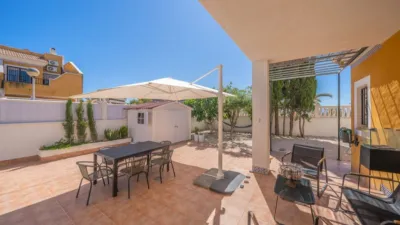Flat on Carrer Bahia, nº photo 3