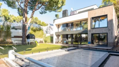Single-family home on C. Badajoz, nº photo 3