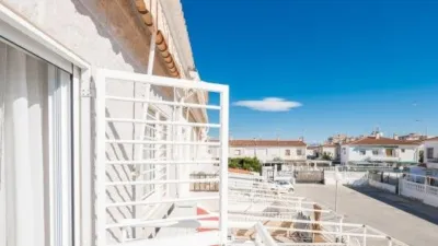 Semi-detached house on Carrer de Biar, nº > photo 19
