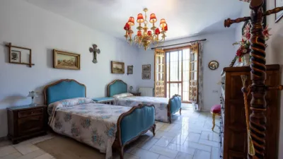 Single-family home on Avenida del Alamillo, no. > photo 16