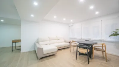 Apartment on Rambla Mendez Nuñez Street, No. photo 12