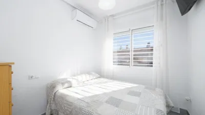 Semi-detached house on Carrer de Biar, nº > photo 13