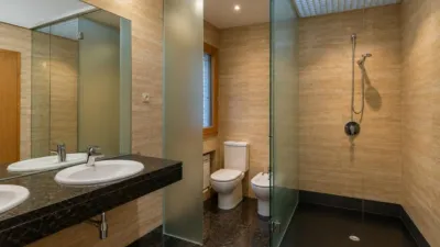 Single-family home on P.º del Río, no. > photo 18