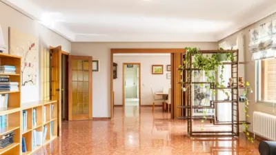 Single-family home on street >Urbanización Bosque U14, nº > photo 5