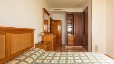 Single-family home on Carrer Llarguer, no. photo 11