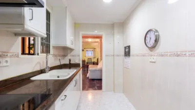 Single-family home on Carrer del Doctor Moliner, no. > photo 8