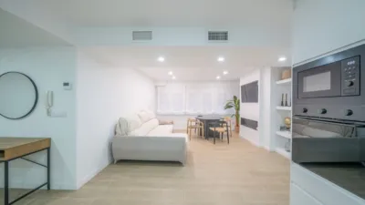 Apartment on Rambla Mendez Nuñez Street, No. photo 13