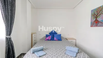 Apartment on Moriones Street, No. > photo 14