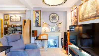 Apartment on Carrer de Lenginyer José Sirera, No. photo 2