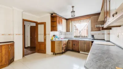Semi-detached house on Avenida de la Solidaridad, No. photo 4